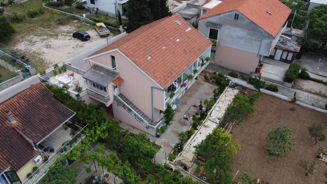 Apartman Palme Hotel ชิเบนิก ภายนอก รูปภาพ