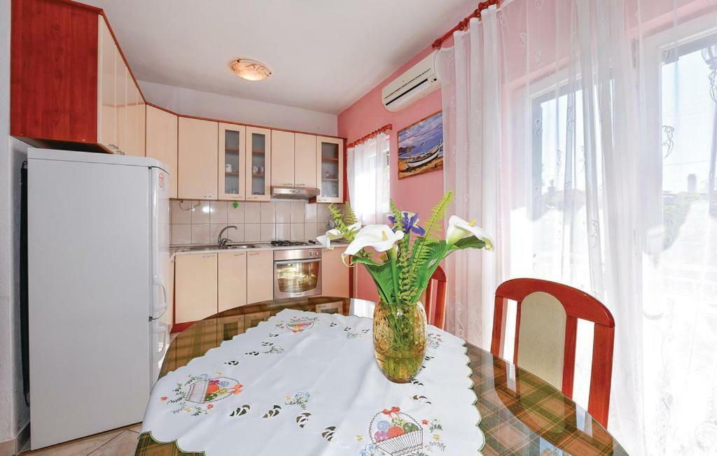 Apartman Palme Hotel ชิเบนิก ภายนอก รูปภาพ