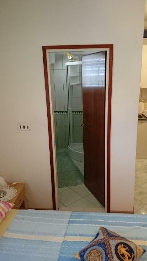 Apartman Palme Hotel ชิเบนิก ภายนอก รูปภาพ
