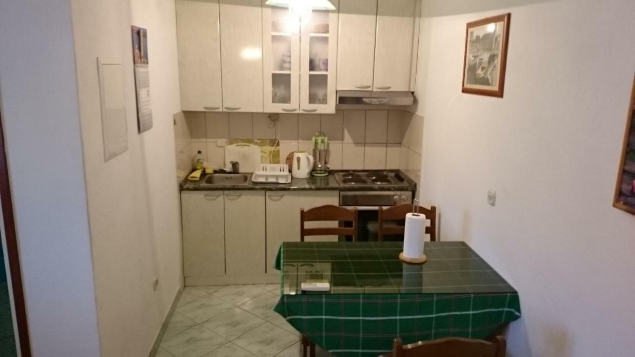 Apartman Palme Hotel ชิเบนิก ภายนอก รูปภาพ